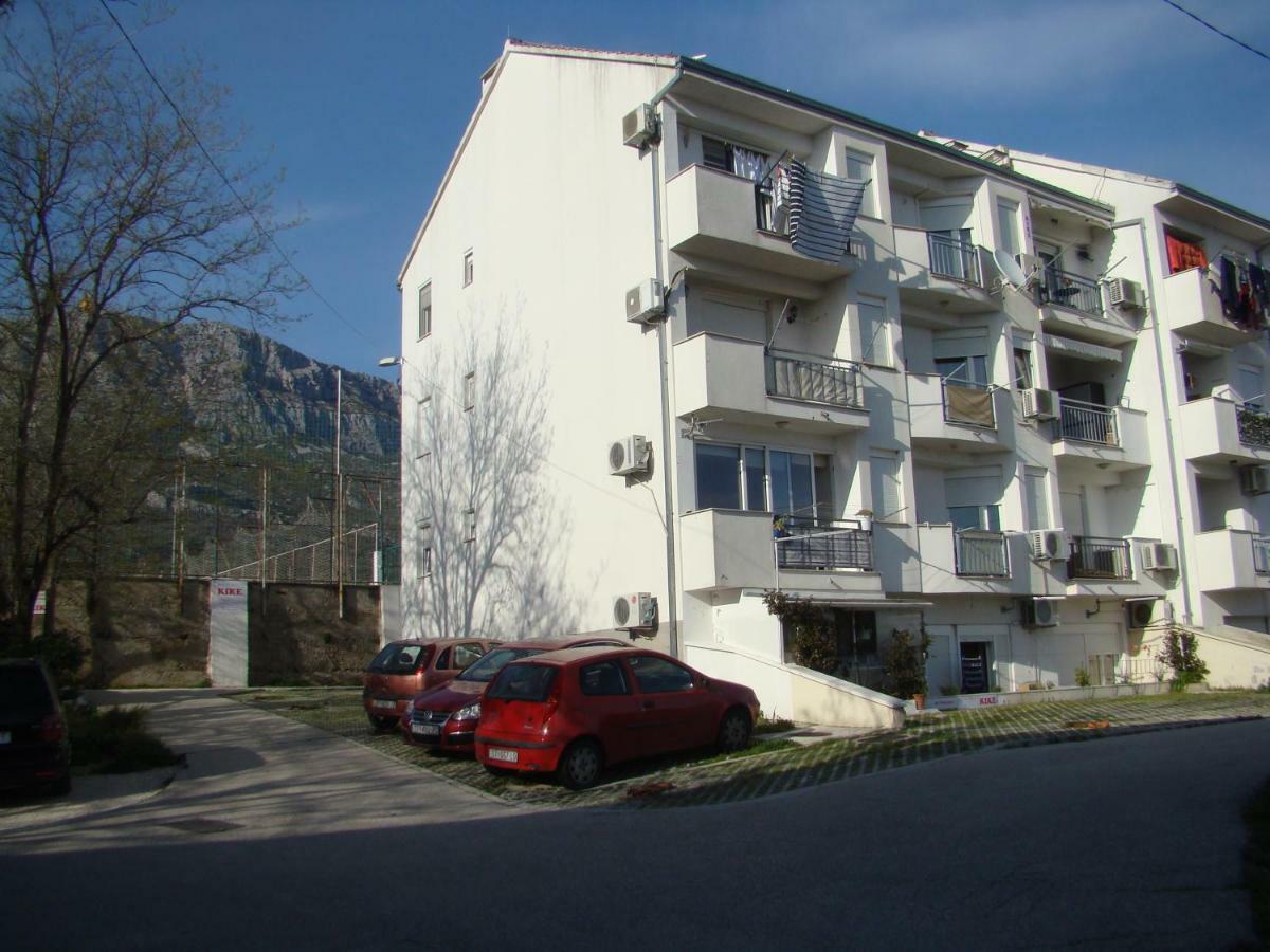 Kike Red Apartment Kastela Exterior photo